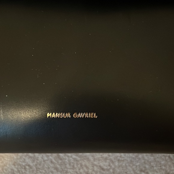 ❌SOLD❌ Designer Bag - Mansur Gavriel Large Lady Bag - Picture 5 of 6